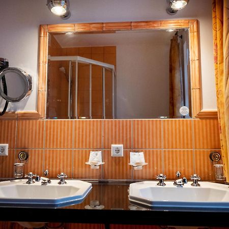 Motorworld Inn Warthausen Esterno foto