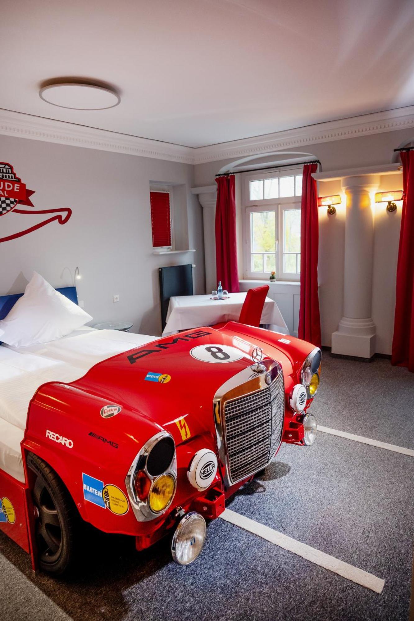 Motorworld Inn Warthausen Esterno foto